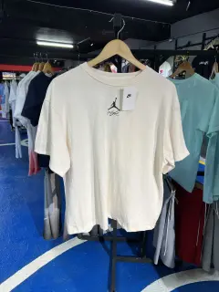 Franela las piernas jordan beige