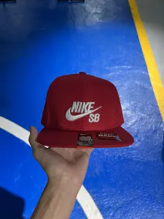 Gorra Roja SB