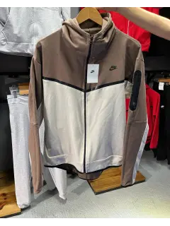 chaquetas tech combinadas