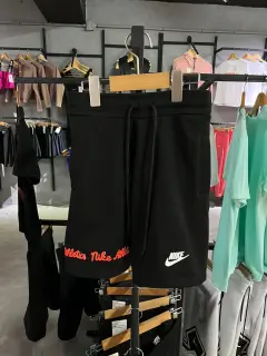 Short nike athletics