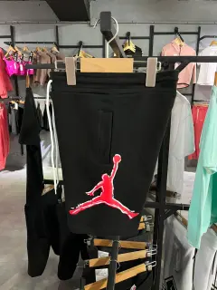 short jordan logo rojo