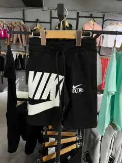 short marca de agua niño