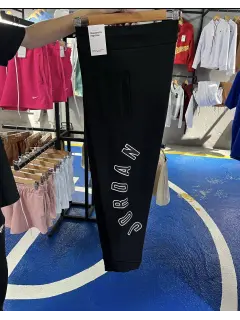 mono jordan semi circulo