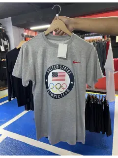 Franela athletica gris